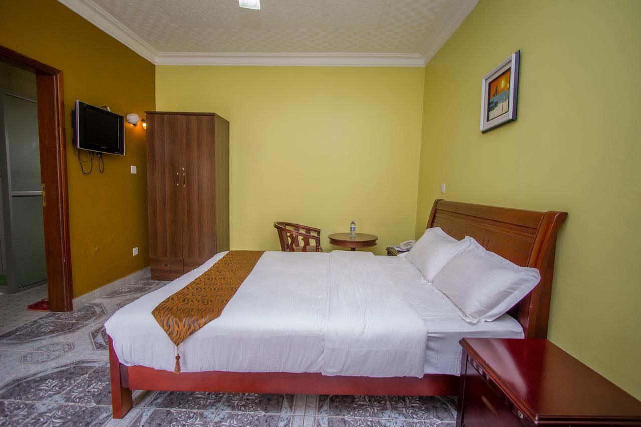 Tuzza Hotel Bushenyi Esterno foto