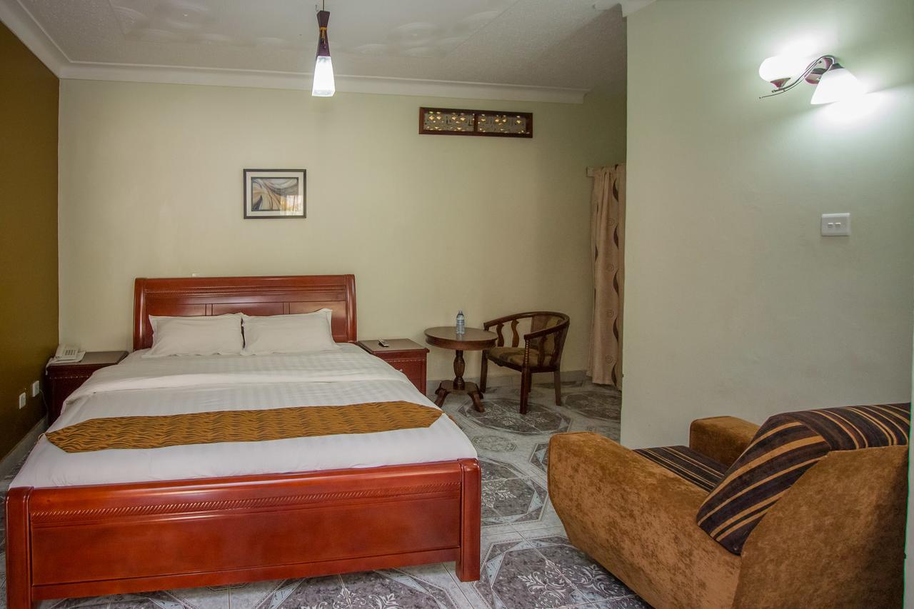 Tuzza Hotel Bushenyi Esterno foto
