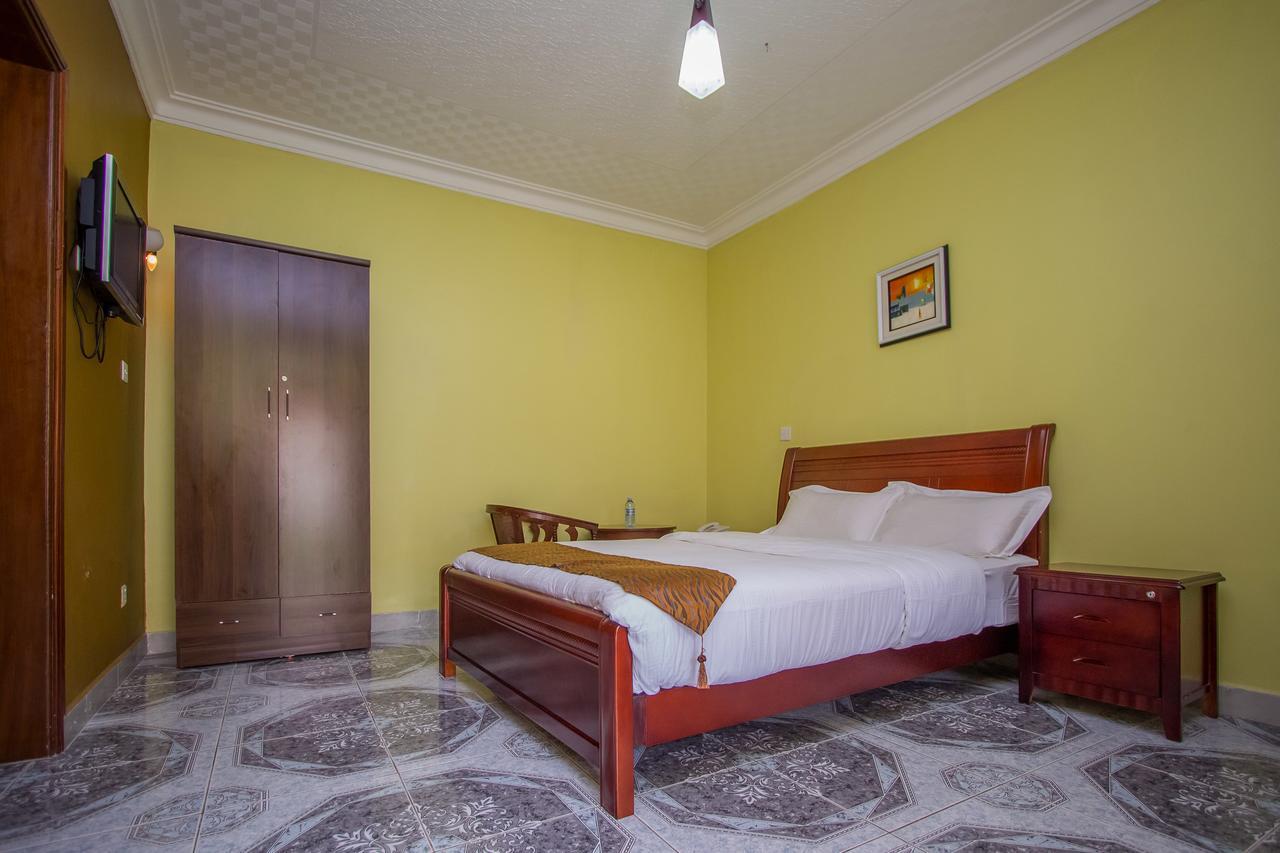 Tuzza Hotel Bushenyi Esterno foto