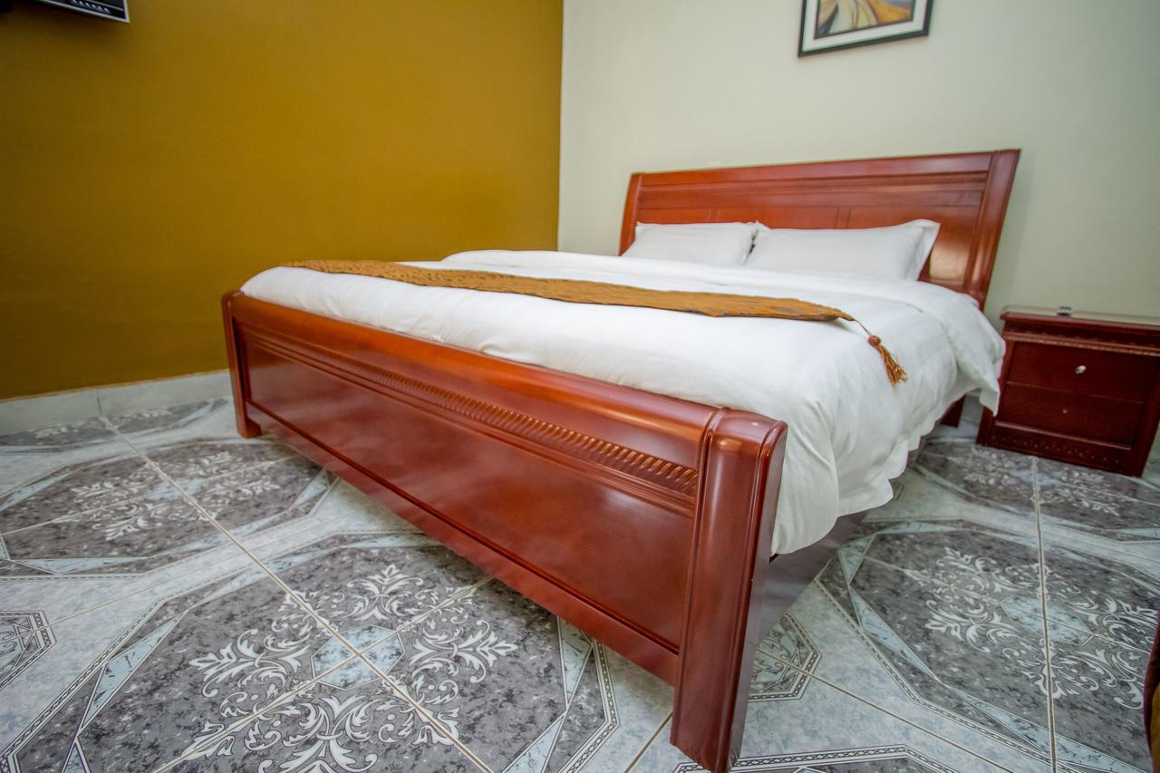 Tuzza Hotel Bushenyi Esterno foto