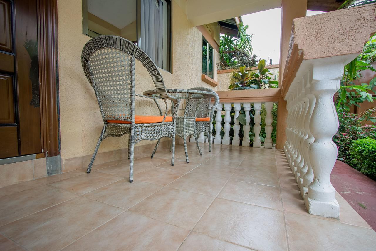 Tuzza Hotel Bushenyi Esterno foto